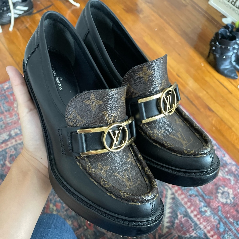 Louis Vuitton platform loafer size 9